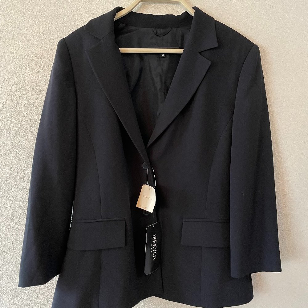 NWT Women's Black Blazer